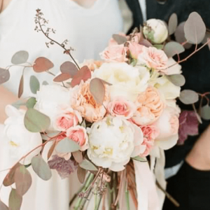 Garden bouquet of blush and creme
