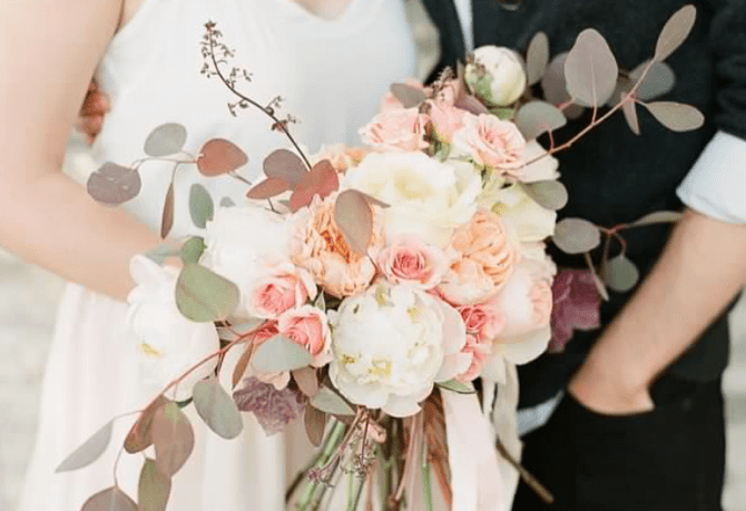Garden bouquet of blush and creme