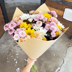Cheerful Daisy Bouquet